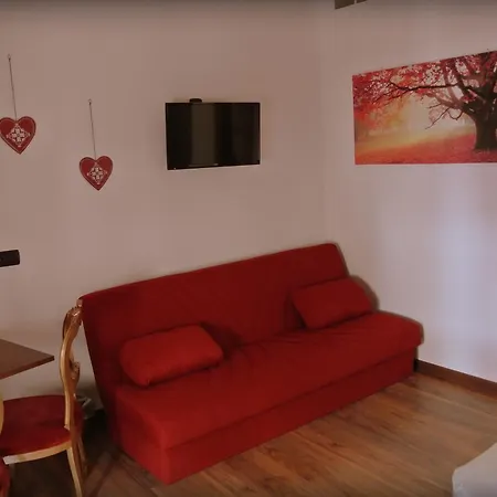La Corte Di Lory Bed & Breakfast *